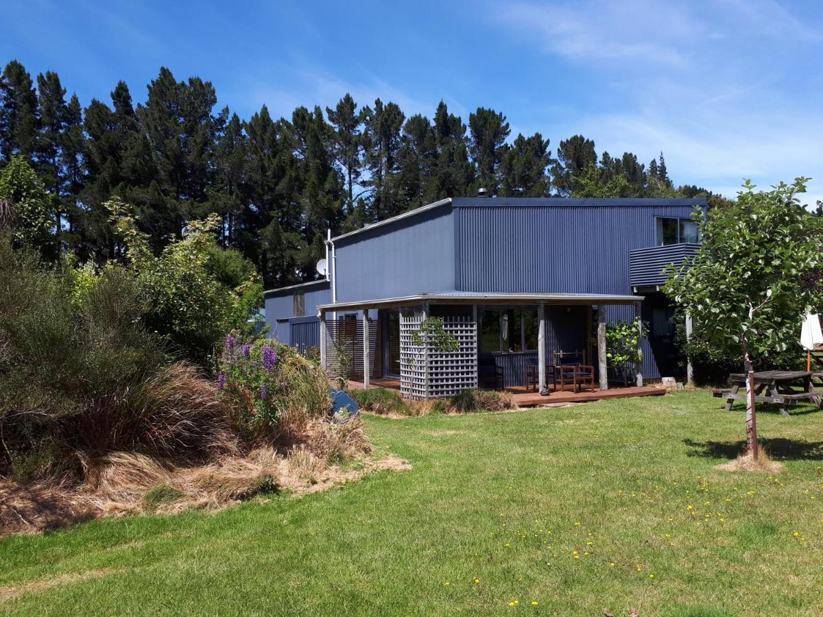 Te Anau Farm Cottage Exterior photo