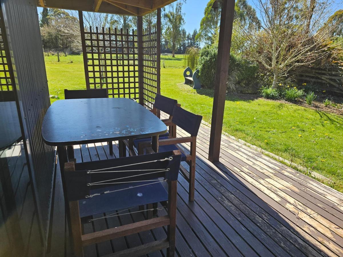 Te Anau Farm Cottage Exterior photo